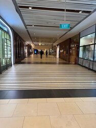 Raffles City Shopping Centre (D6), Retail #426172531